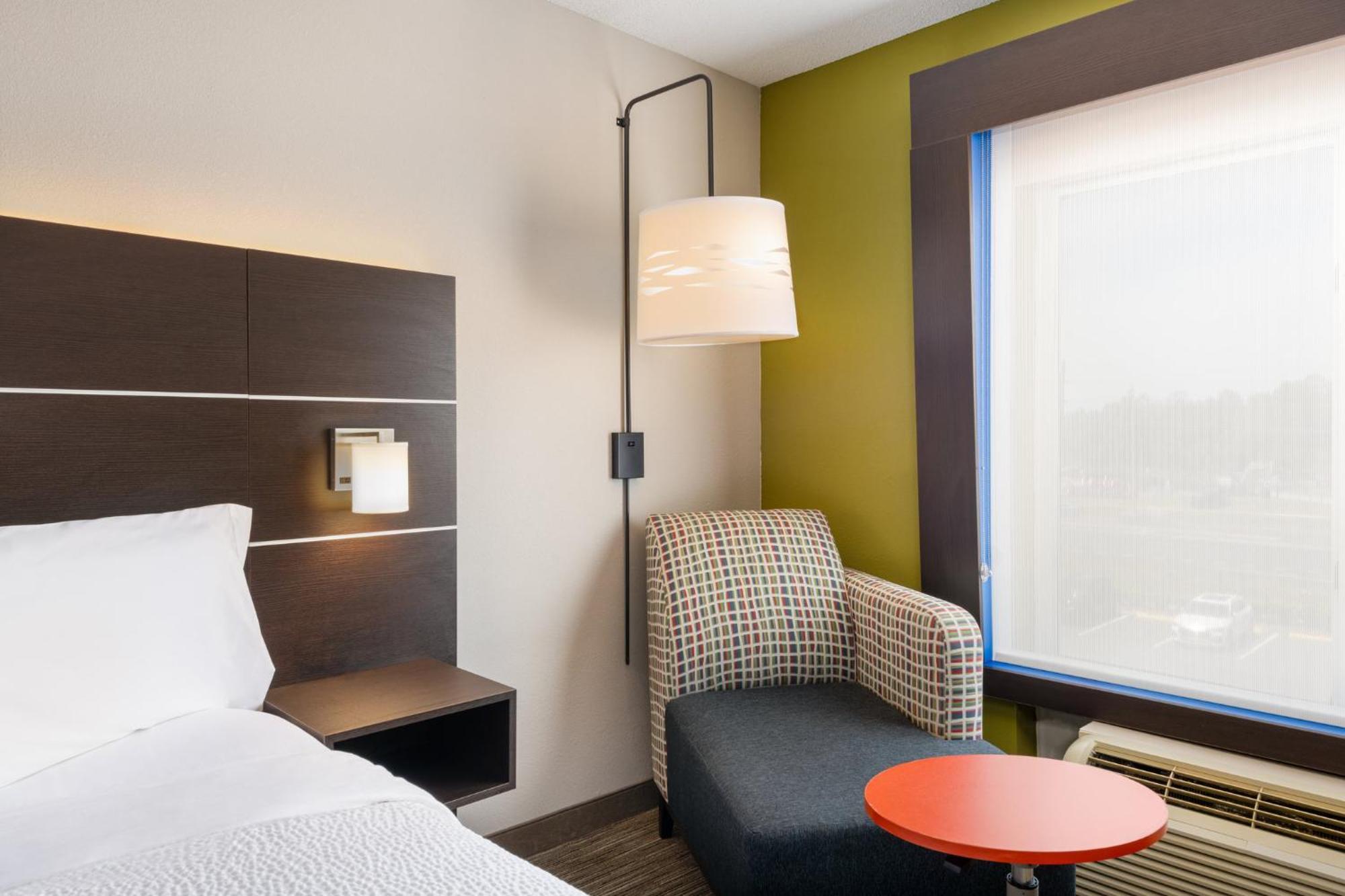 Holiday Inn Express - Spring Hill By Ihg Eksteriør billede