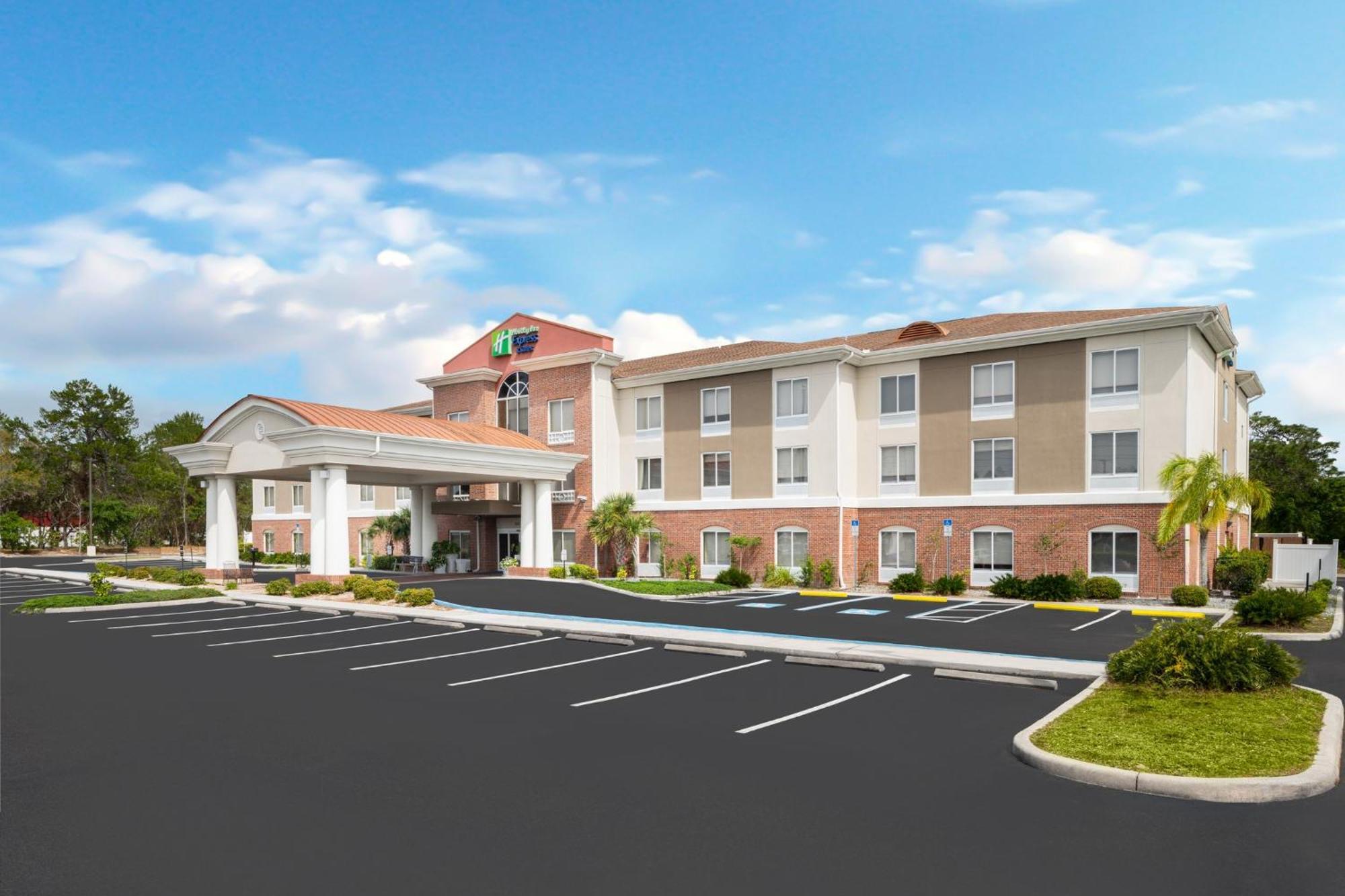 Holiday Inn Express - Spring Hill By Ihg Eksteriør billede